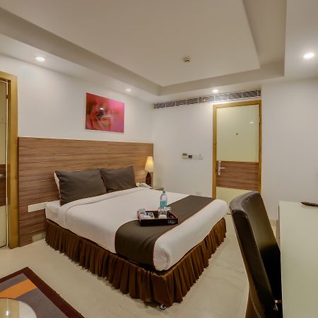 Hotel Townhouse Oak Safdarjung Neu-Delhi Exterior foto