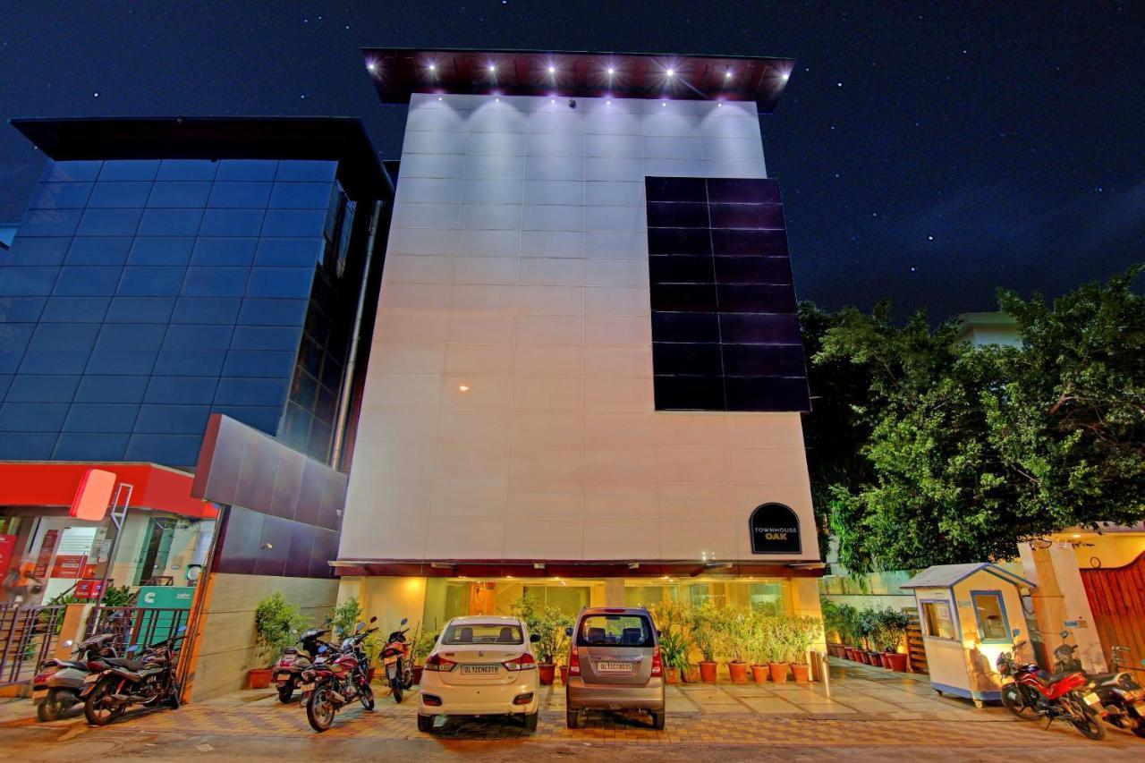 Hotel Townhouse Oak Safdarjung Neu-Delhi Exterior foto