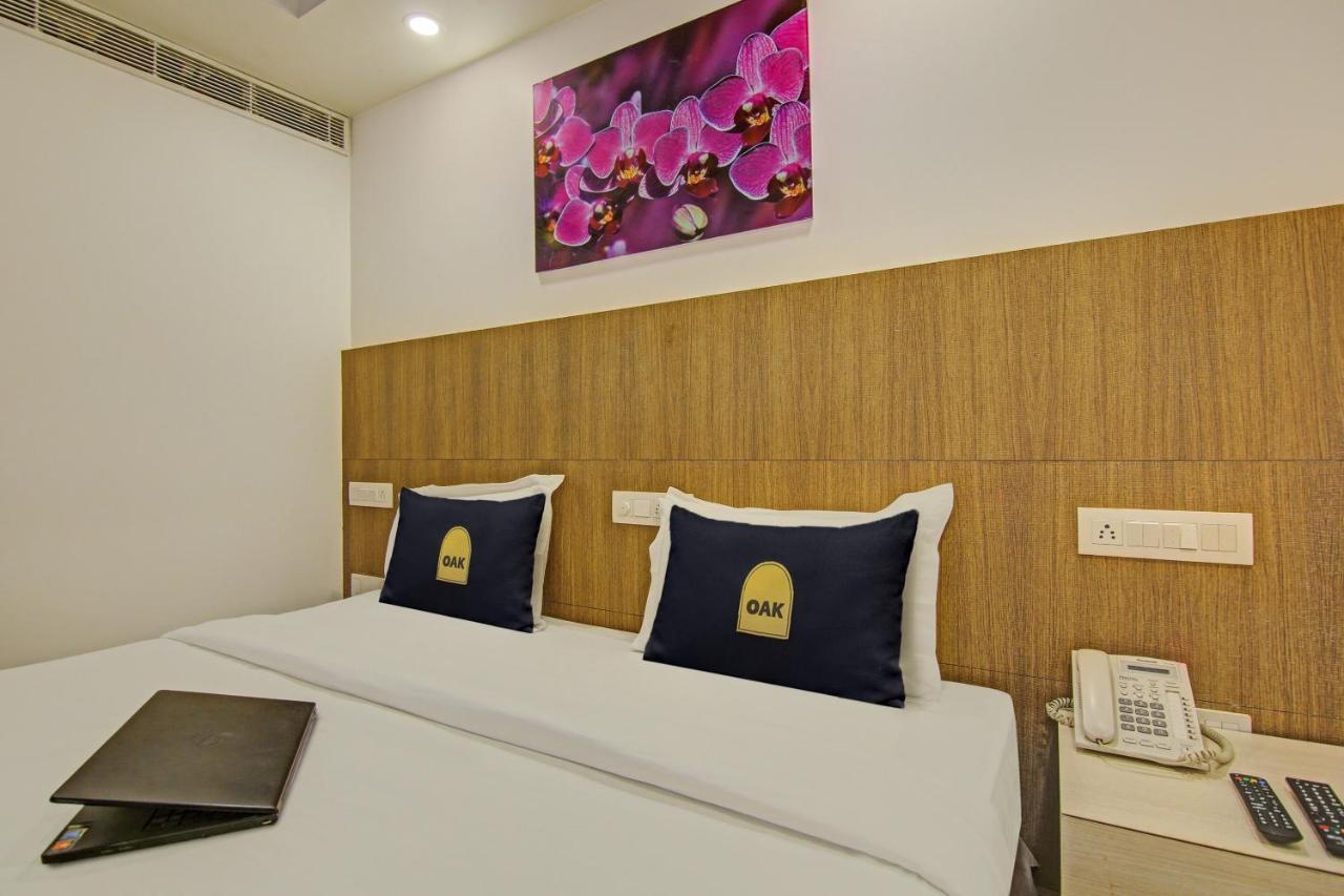 Hotel Townhouse Oak Safdarjung Neu-Delhi Exterior foto