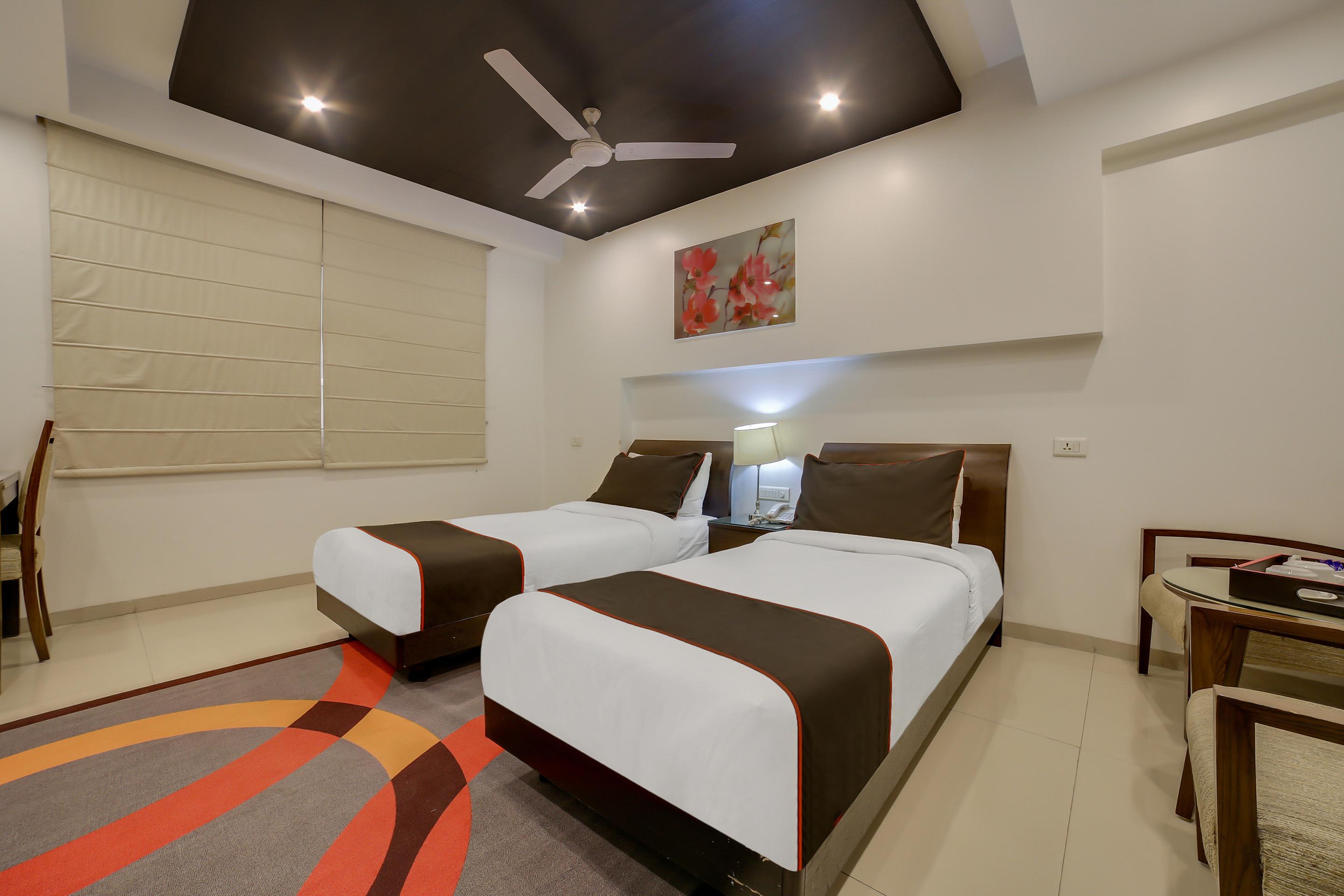 Hotel Townhouse Oak Safdarjung Neu-Delhi Exterior foto